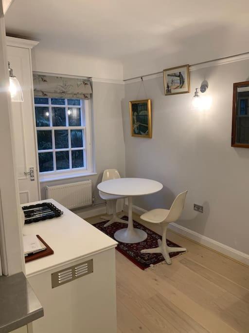 South Kensington Studio Лондон Екстериор снимка